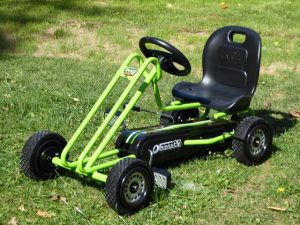 Produkttest: Hauck Toys Go-Kart Lightning green – familös-DieTestfamilie