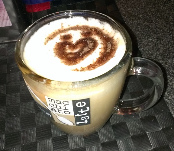 Unser Logo als Cappuccino-Schablone